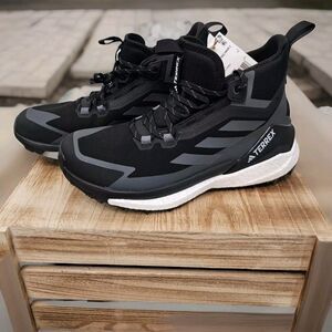 Adidas Terrex Free Hiker 2 Womens Hiking Shoes Size 9.5 Color Black Gray